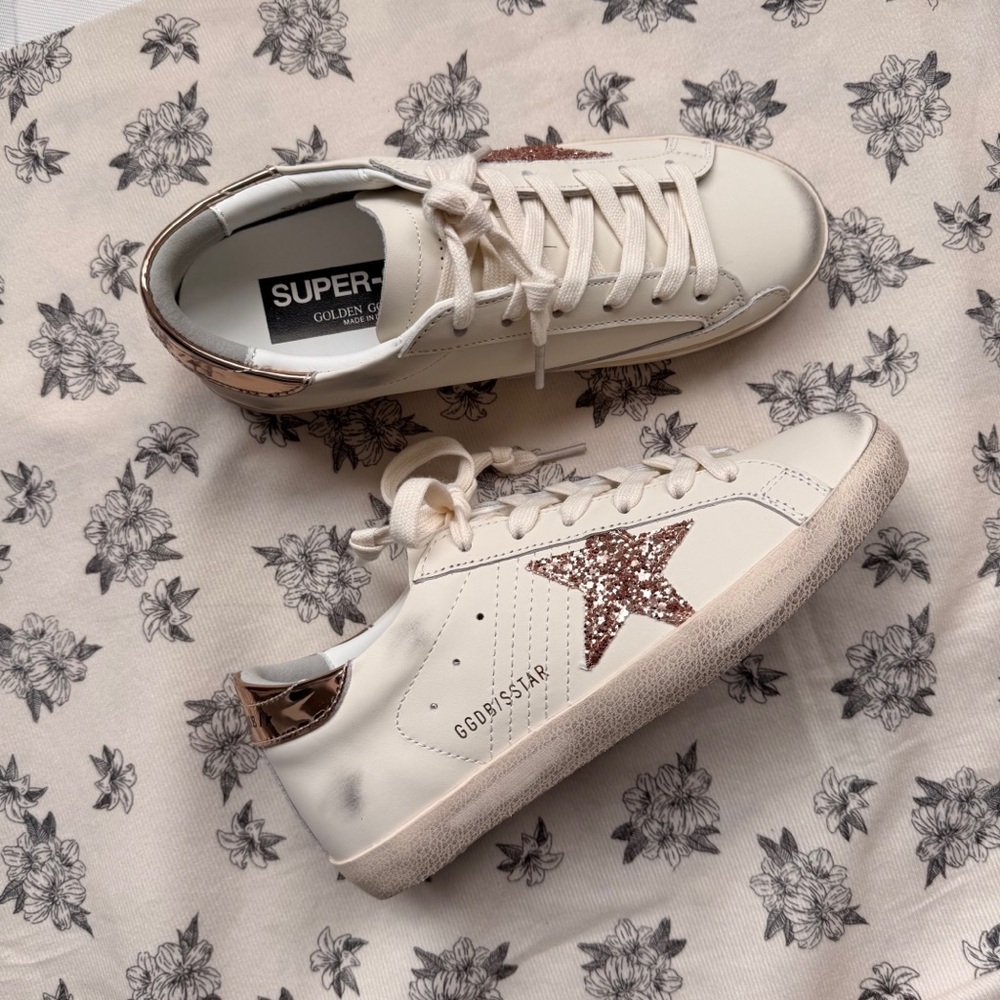 Golden Goose Super-Star Classic Distressed Sneakers